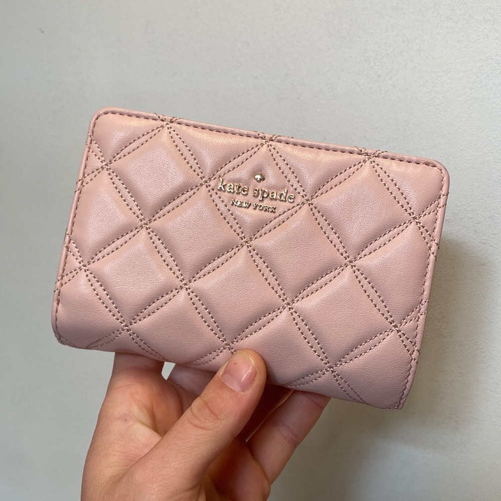 KATE SPADE QUILTED WALLET